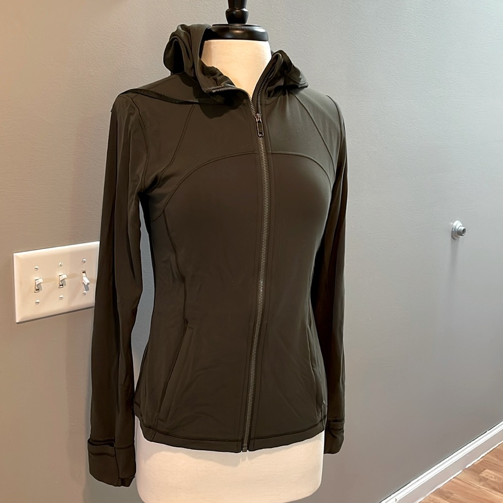 Lululemon hooded define jacket in Nulu dark olive 10